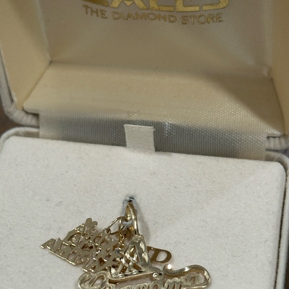 14k gold grandma pendants/charms - Picture 3 of 3